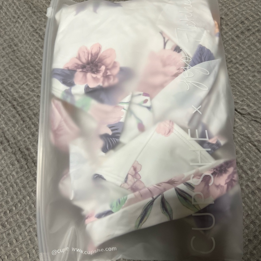 Cupshe x Jojo floral one piece